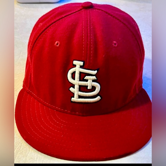 New Era Cardinals Fitted Hat - Picture 1 of 10